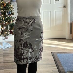 Michael Kors size 6 Silver Skirt